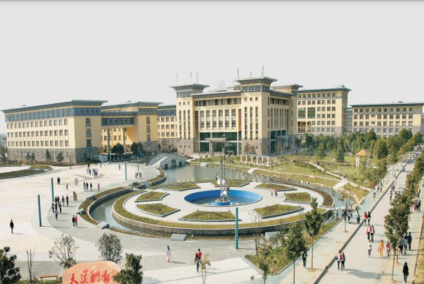 湖北中醫藥高等?？茖W校校園廣場